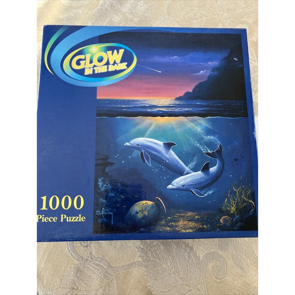 Night of the‎ Comet 1000 Piece Glow in the Dark Jigsaw Puzzle - Dolphins
